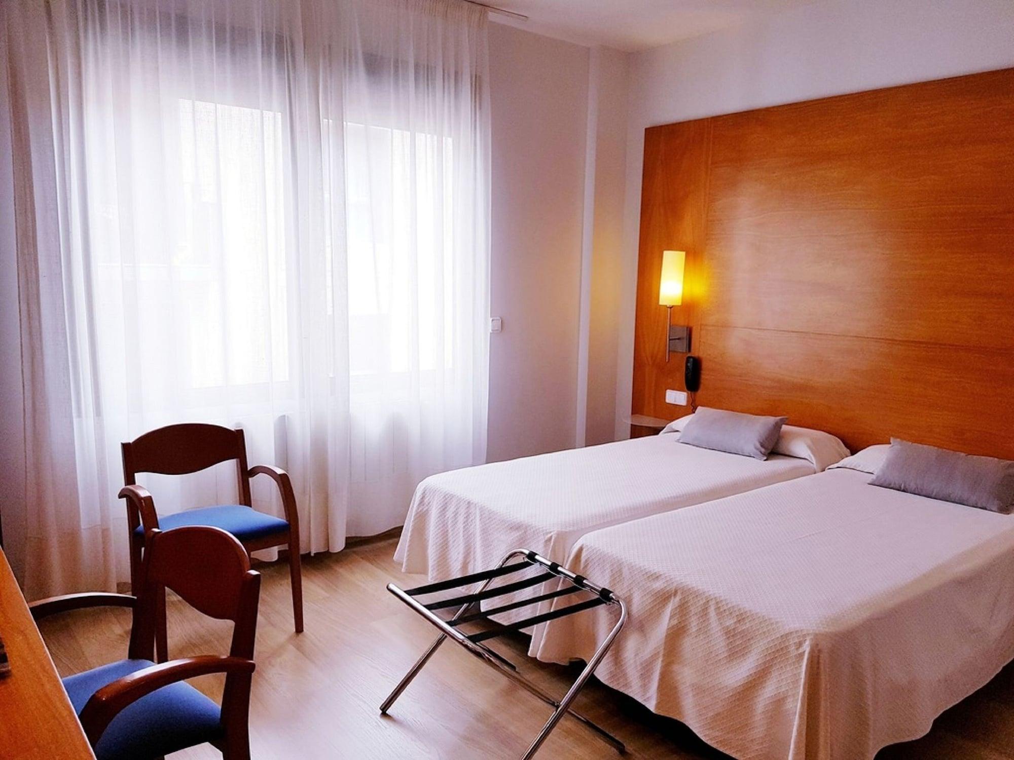 Peninsular 3* Girona